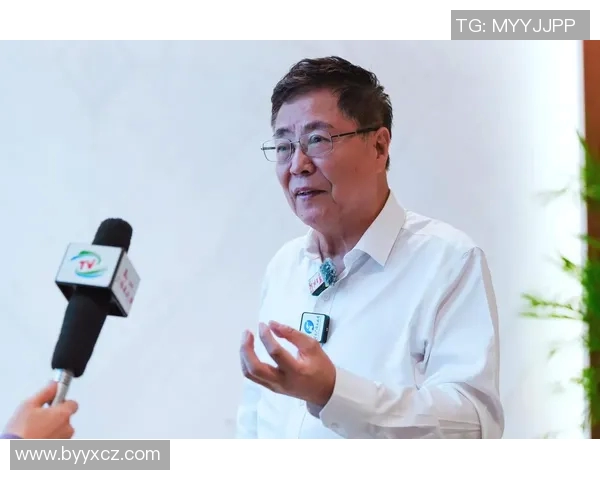 吴军谈英雄联盟发展历程与个人成长的深度专访回顾