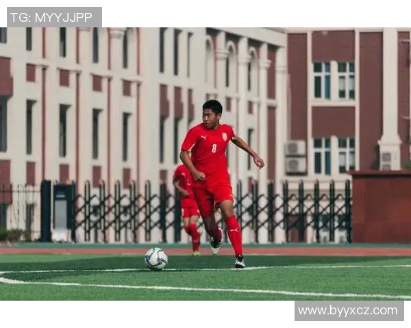 南京街舞队的蜕变之旅:从街头文化到专业舞台的成长记录 南京街舞队的蜕变之旅:从街头文化到专业舞台的成长记录