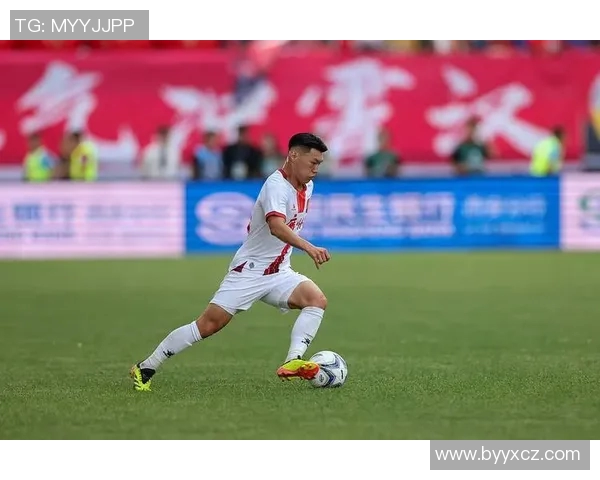 广州足球队在挑战赛中的灵活性表现分析与点评