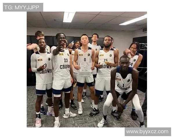 高诗岩：从青年才俊到篮球场上的新星崛起之路与未来展望